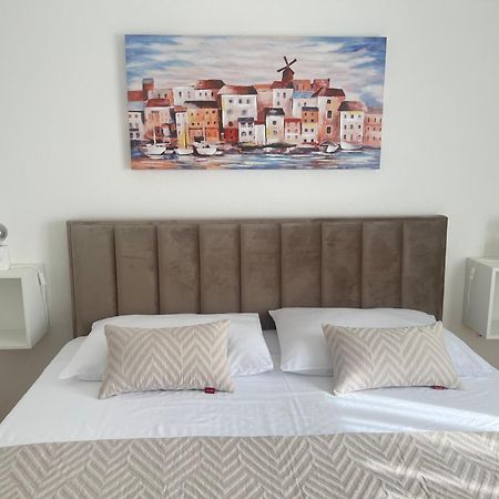 Apartments Javorska Kastela Oda fotoğraf